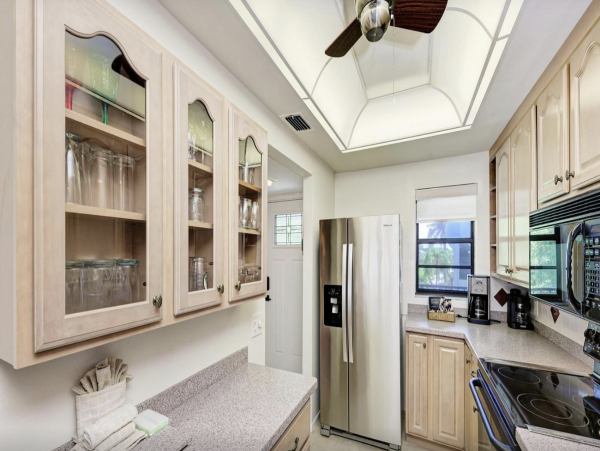 Holmes Beach Stunning Vacation Condo